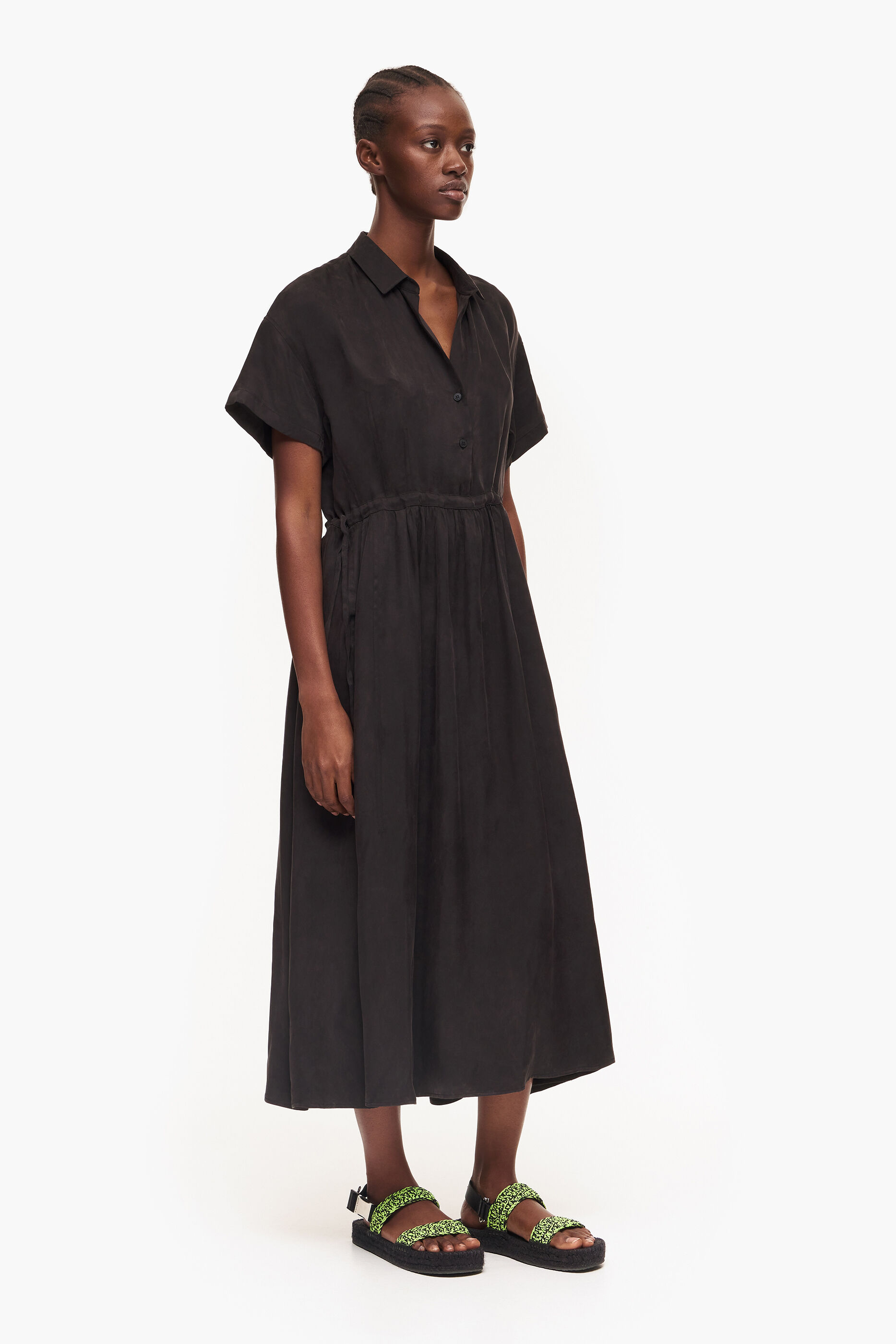 Camisero negro 2025