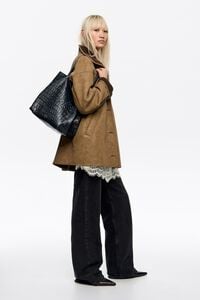 Bolso shopper grande piel grabado cocodrilo azul petróleo