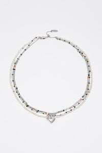 Collar triple cadena y perlas logo coraz&oacute;n plateado