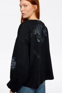 Sudadera corta piedras lazos negro lavado