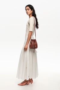 Bolso bucket Carlino peque&ntilde;o piel Palms nuez