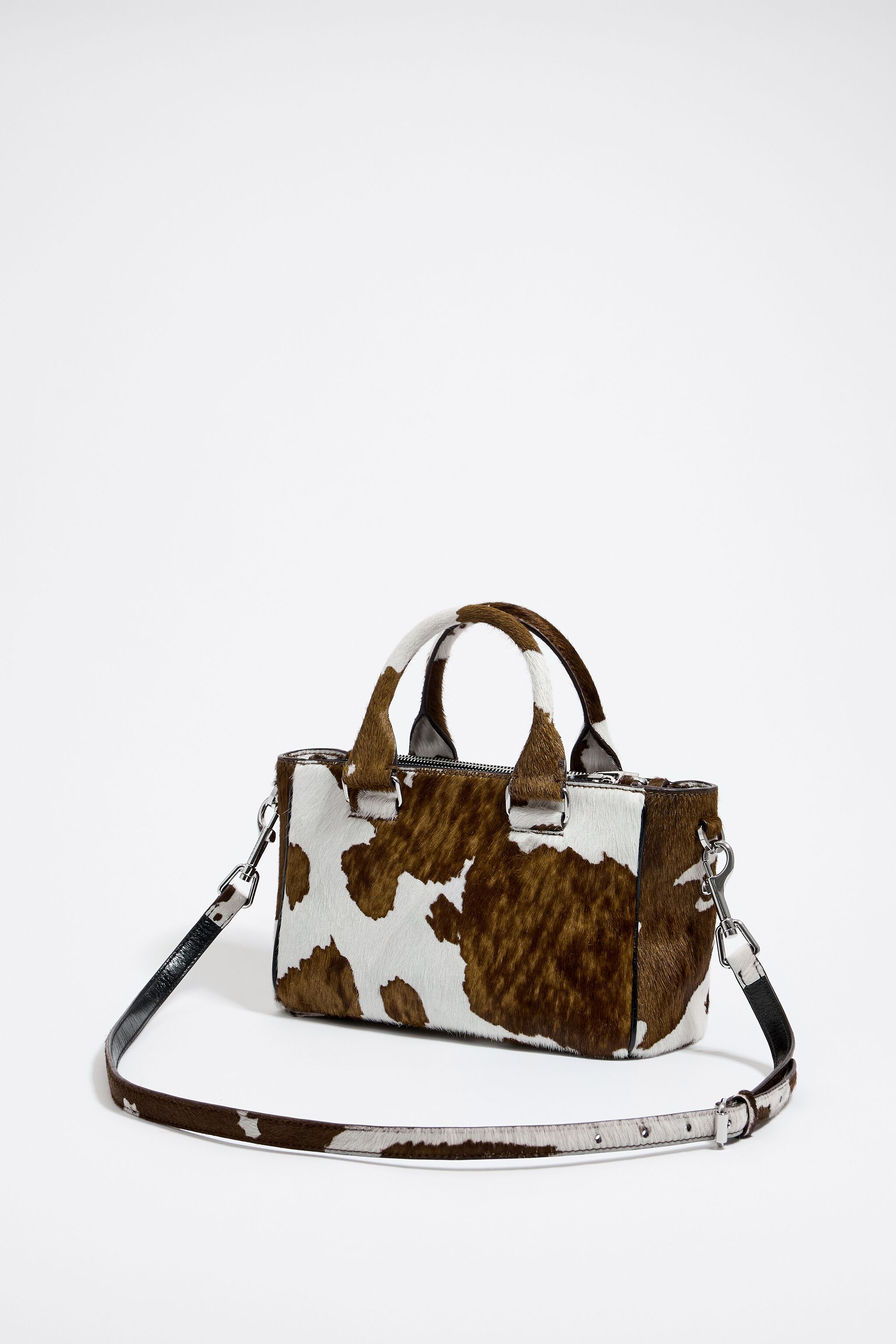 Bolsos de piel de vaca de pelo sales