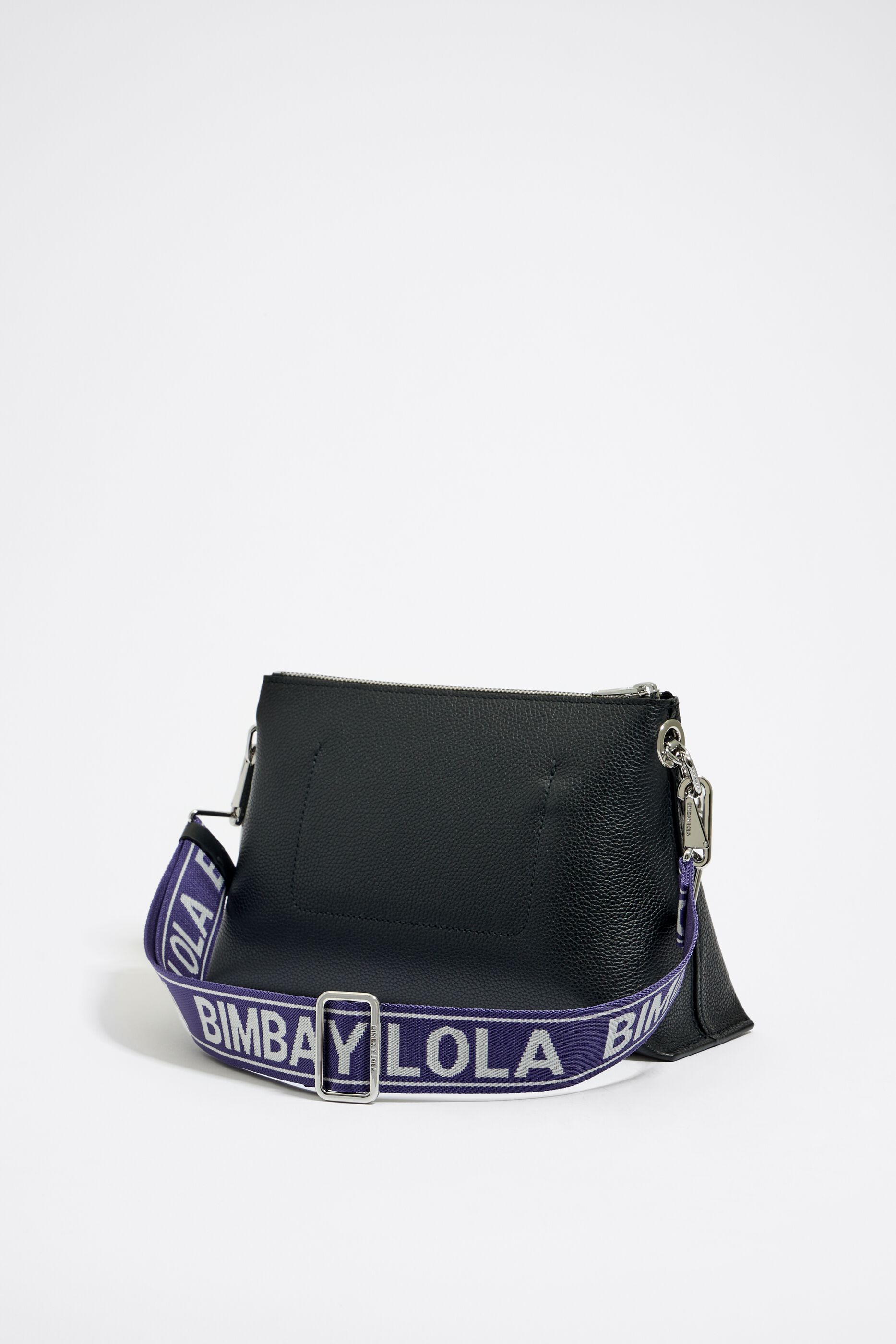 Bolso trapecio mediano piel negro