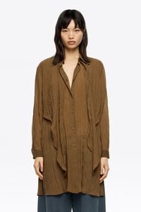 Camisa plisada maxilazos marr&oacute;n