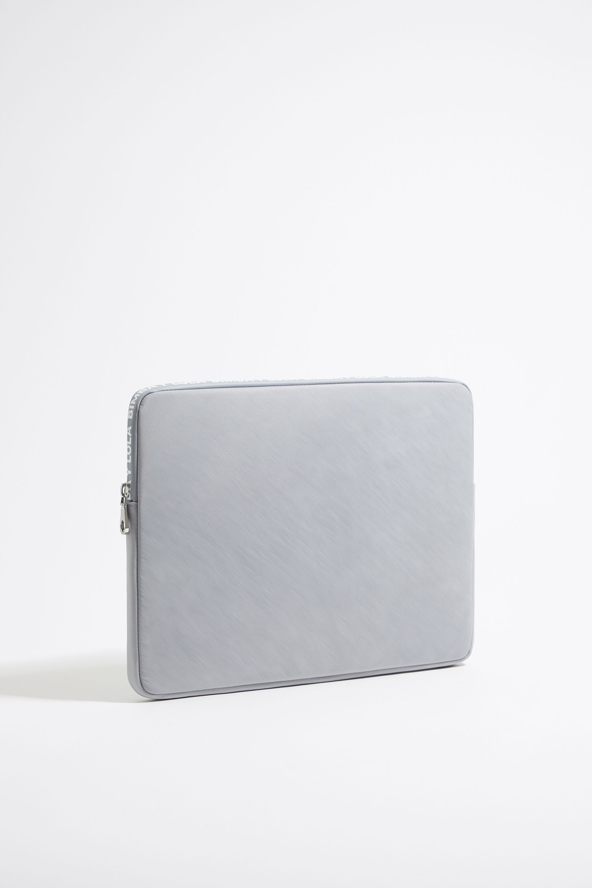 Funda portatil 13 5 nylon lila empolvado