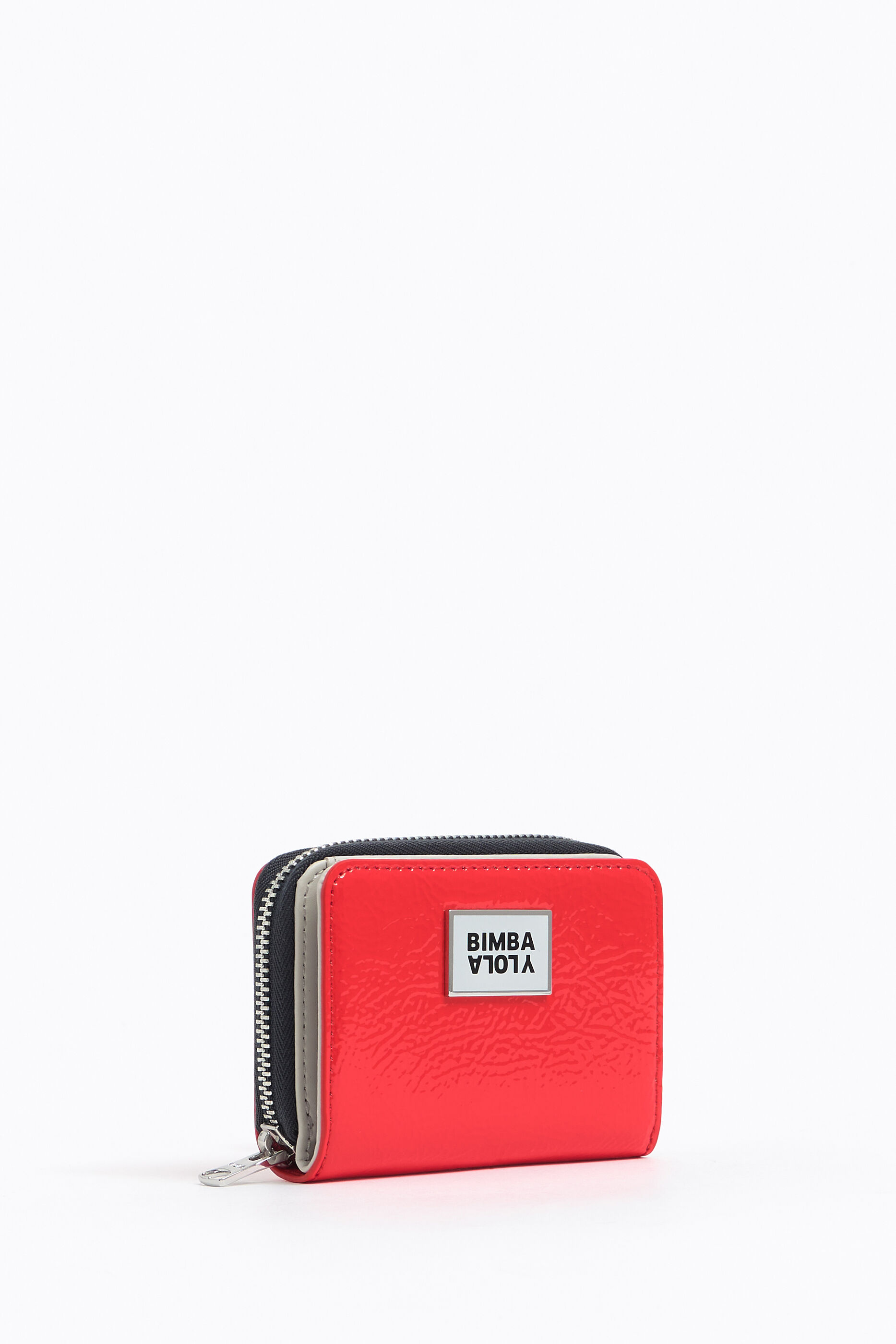 Cartera solapa charol roja