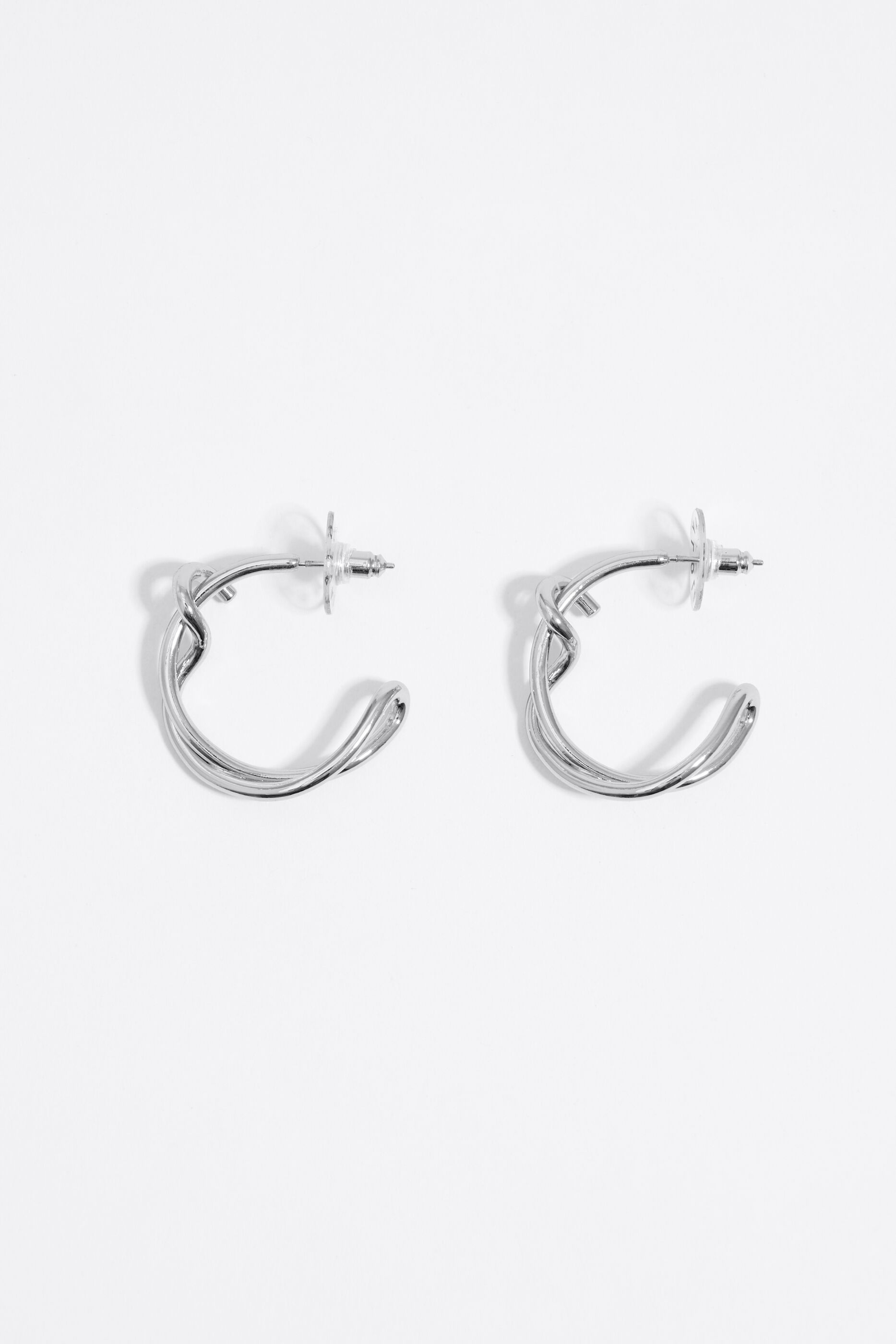 Pendientes aro nudo plateados