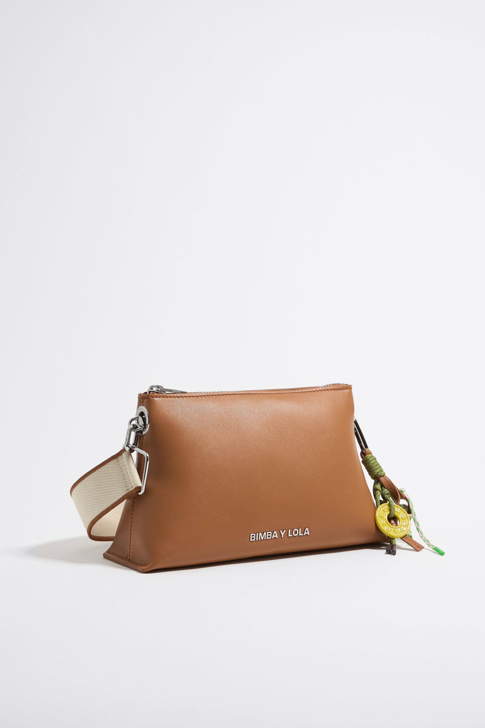 Bolso bandolera marron bimba y lola sale